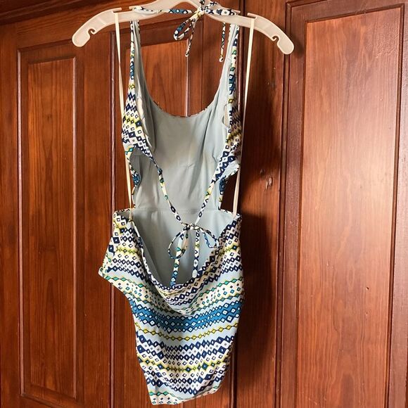 Aerie New Cut Out Halter Blue Yellow Geometric One Piece Swimsuit Size XL - Picture 2 of 6